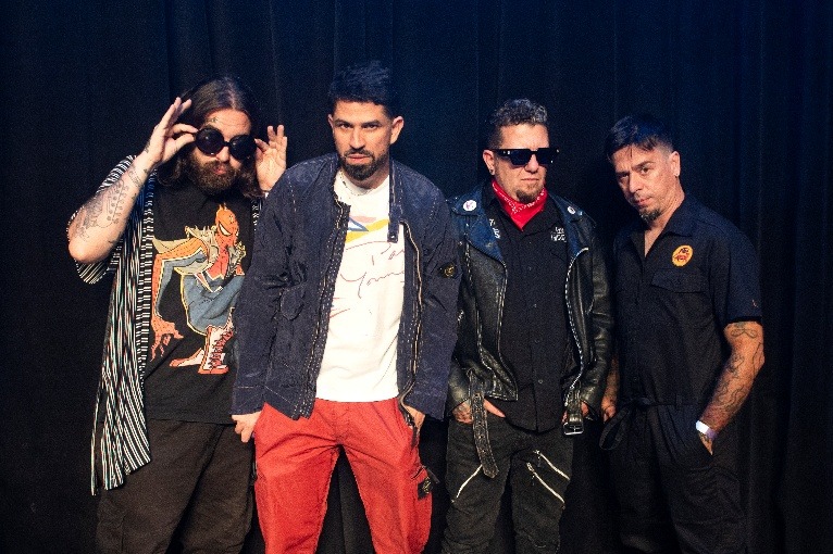 Banda Vespas Mandarinas toca no esquenta da Virada Cultural 2025. Foto: Divulgação