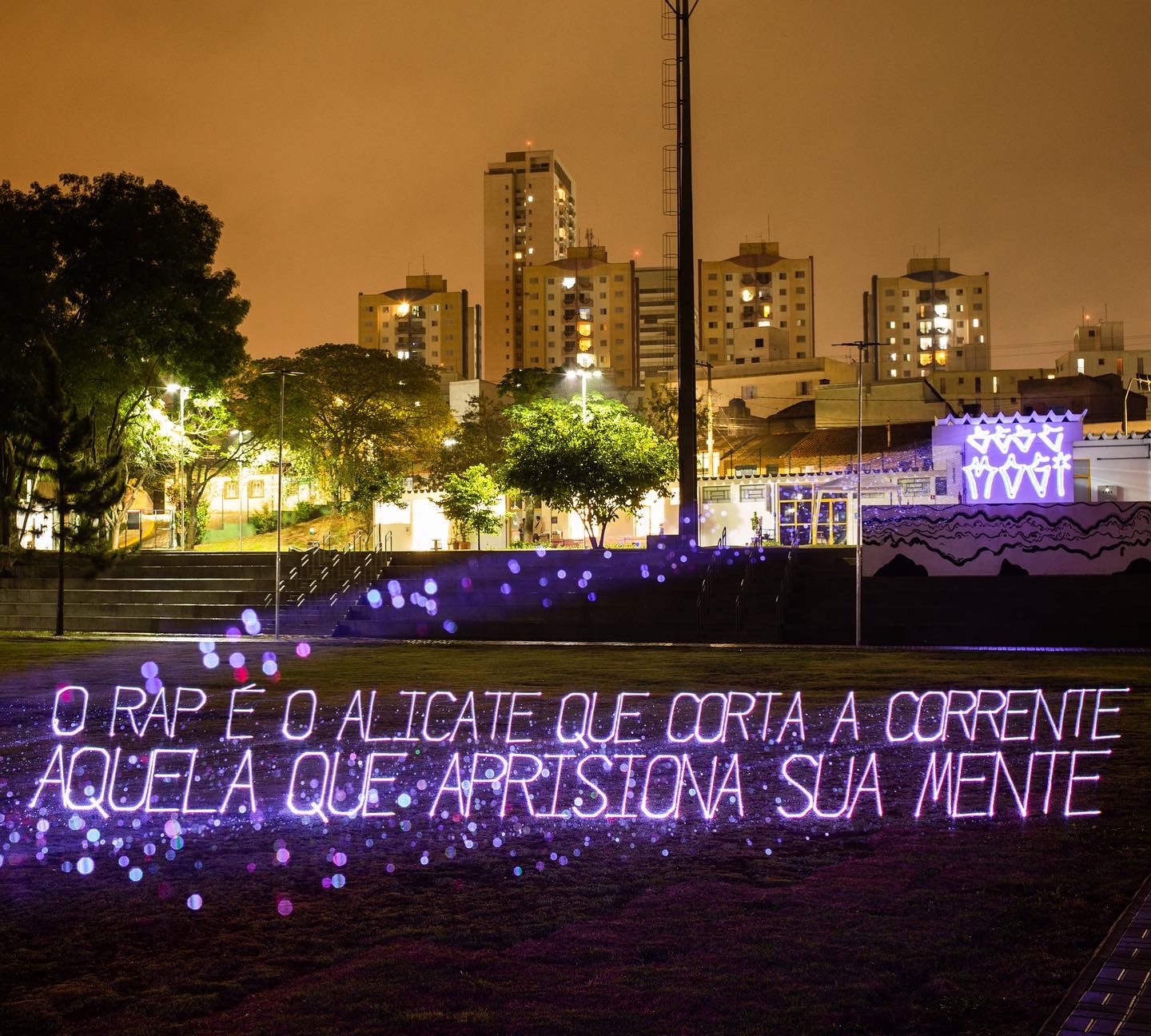 Projeção Quebrada Viva (Divulgação)