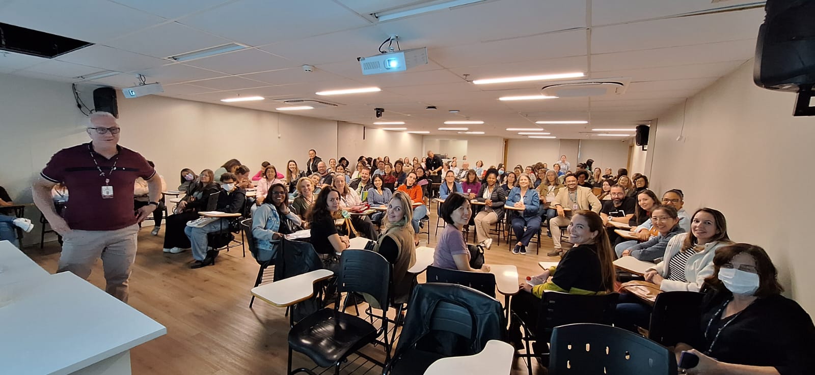 Imagem do evento de treinamento para elaboração do Relatório de Inspeção no Sistema de Informação em Vigilância Sanitária (SIVISA)