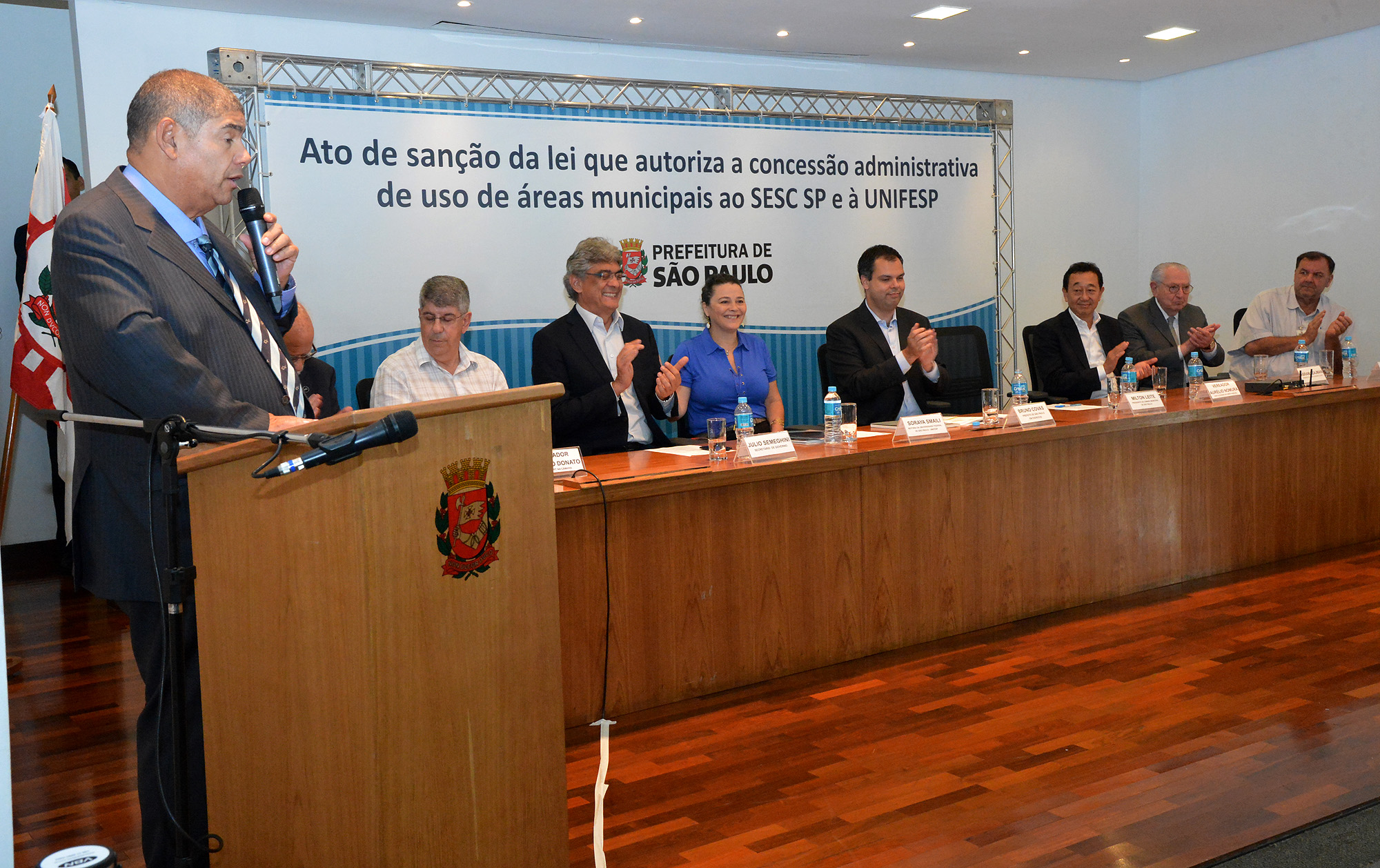 1159243-Ato de promulgação da Lei que autoriza a concessão administrativa de uso de áreas municipais ao SESC SP e à UNIFESP