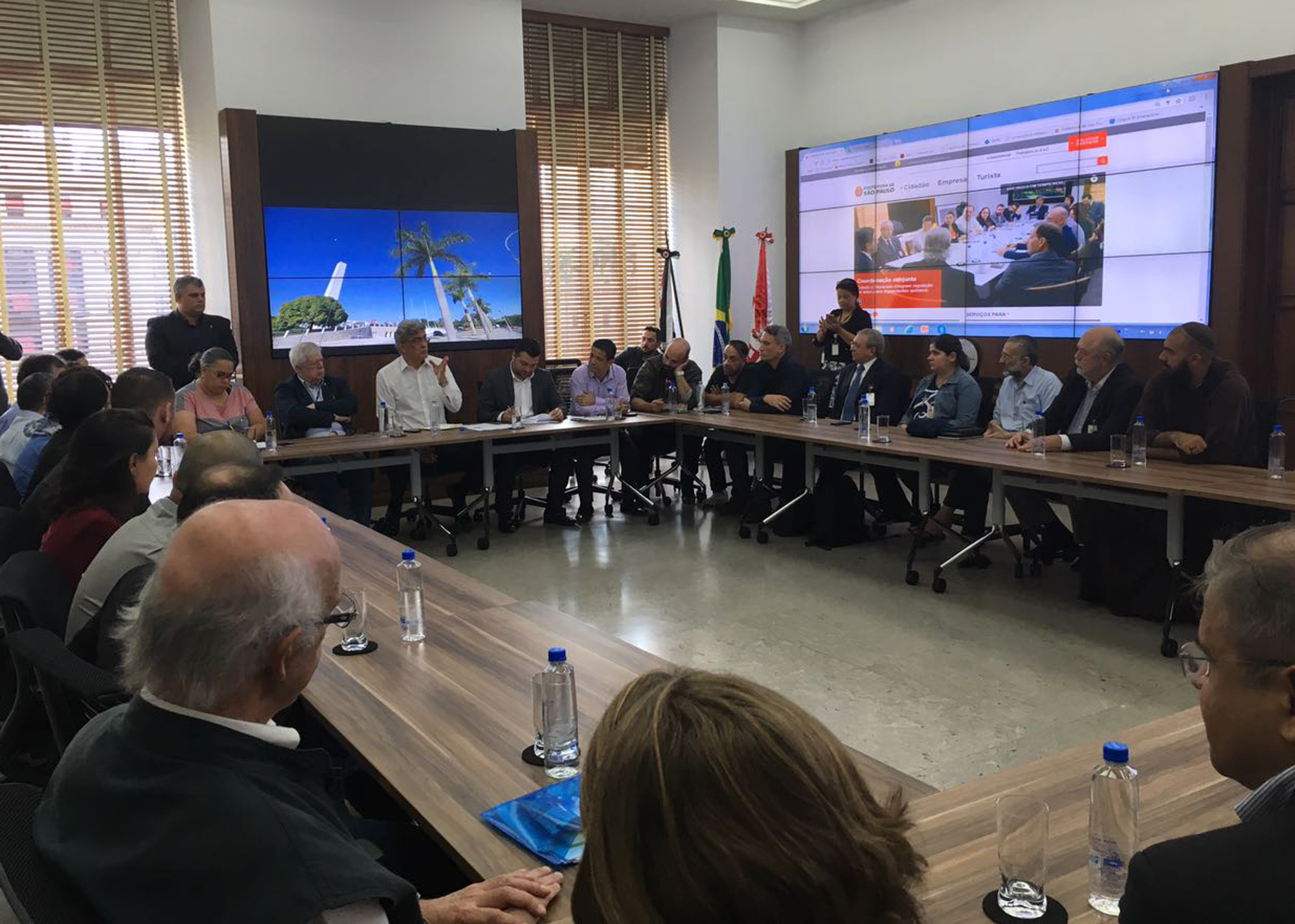 1433001-Reunião com representantes Religiosos sobre o Programa Redenção