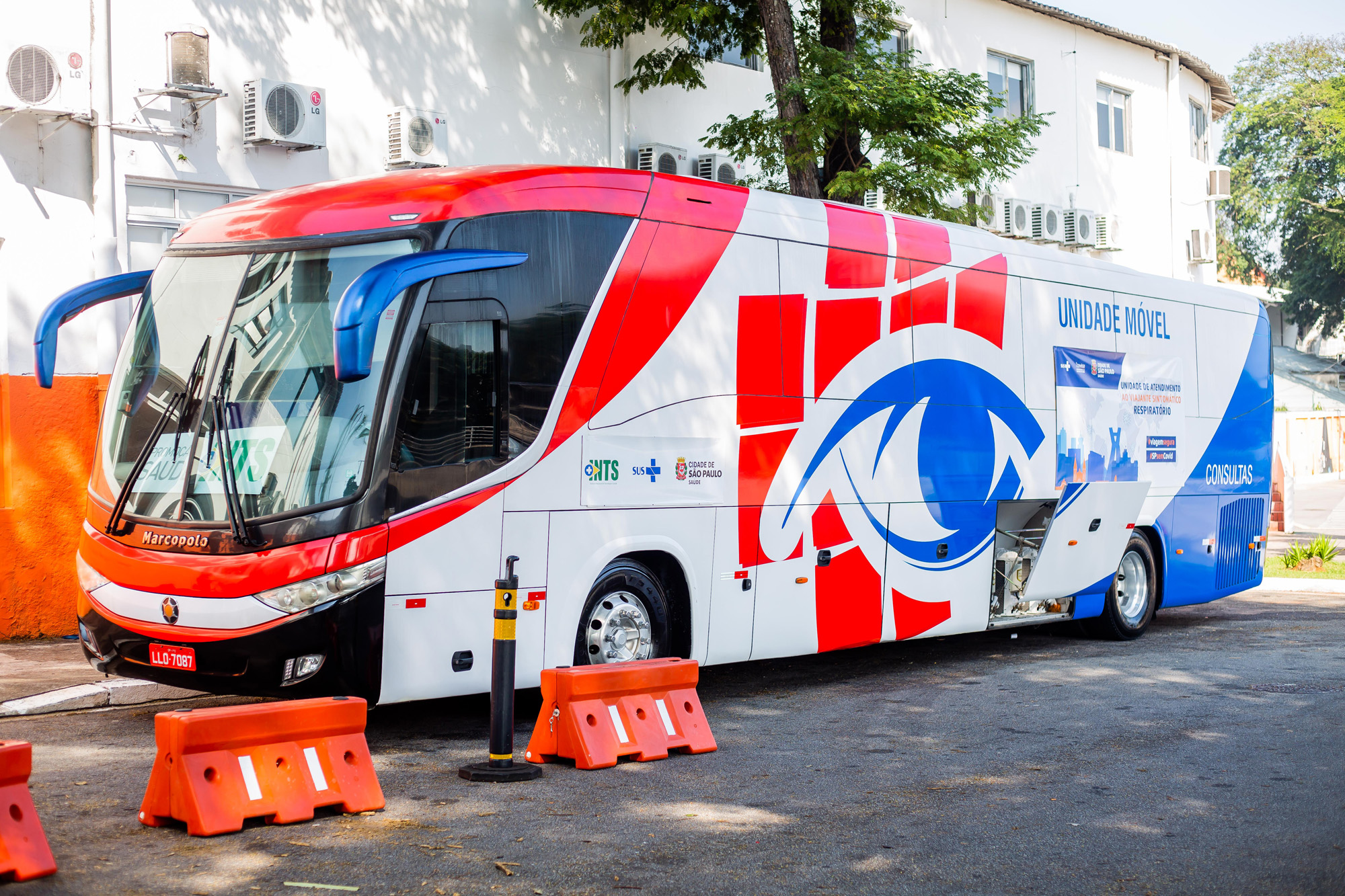 1571602-Ônibus Laboratório para Testagem em Congonhas
