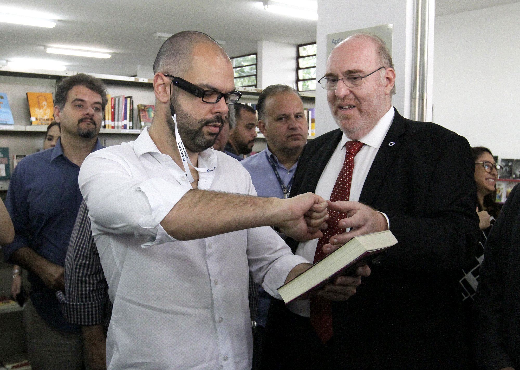 1462476-Entrega de Óculos nas Bibliotecas Municipais