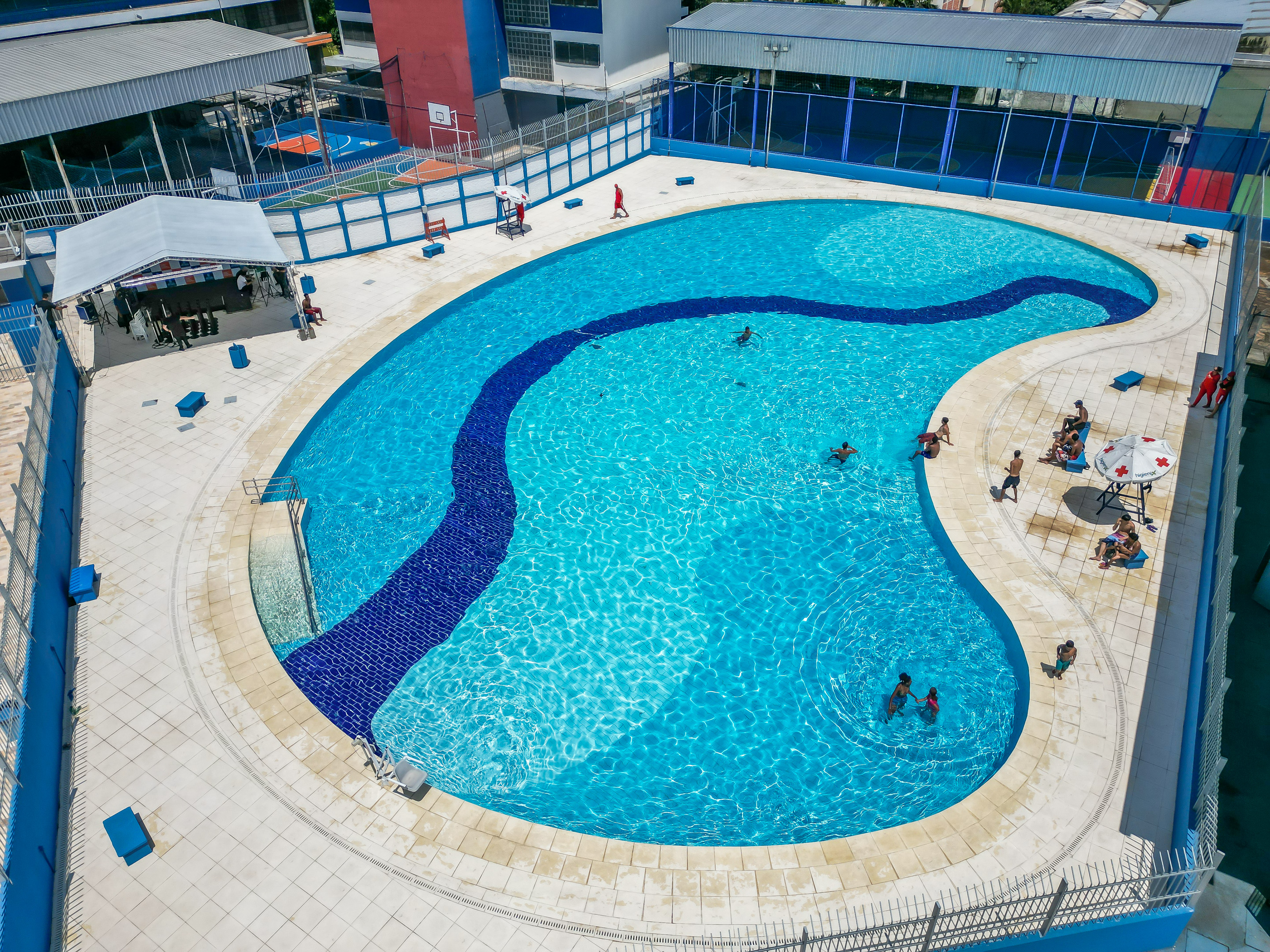 735611-Entrega da Revitalização das Piscinas e da Quadra Poliesportiva do Centro Esportivo Vila Santa Catarina – Balneário Jalisco