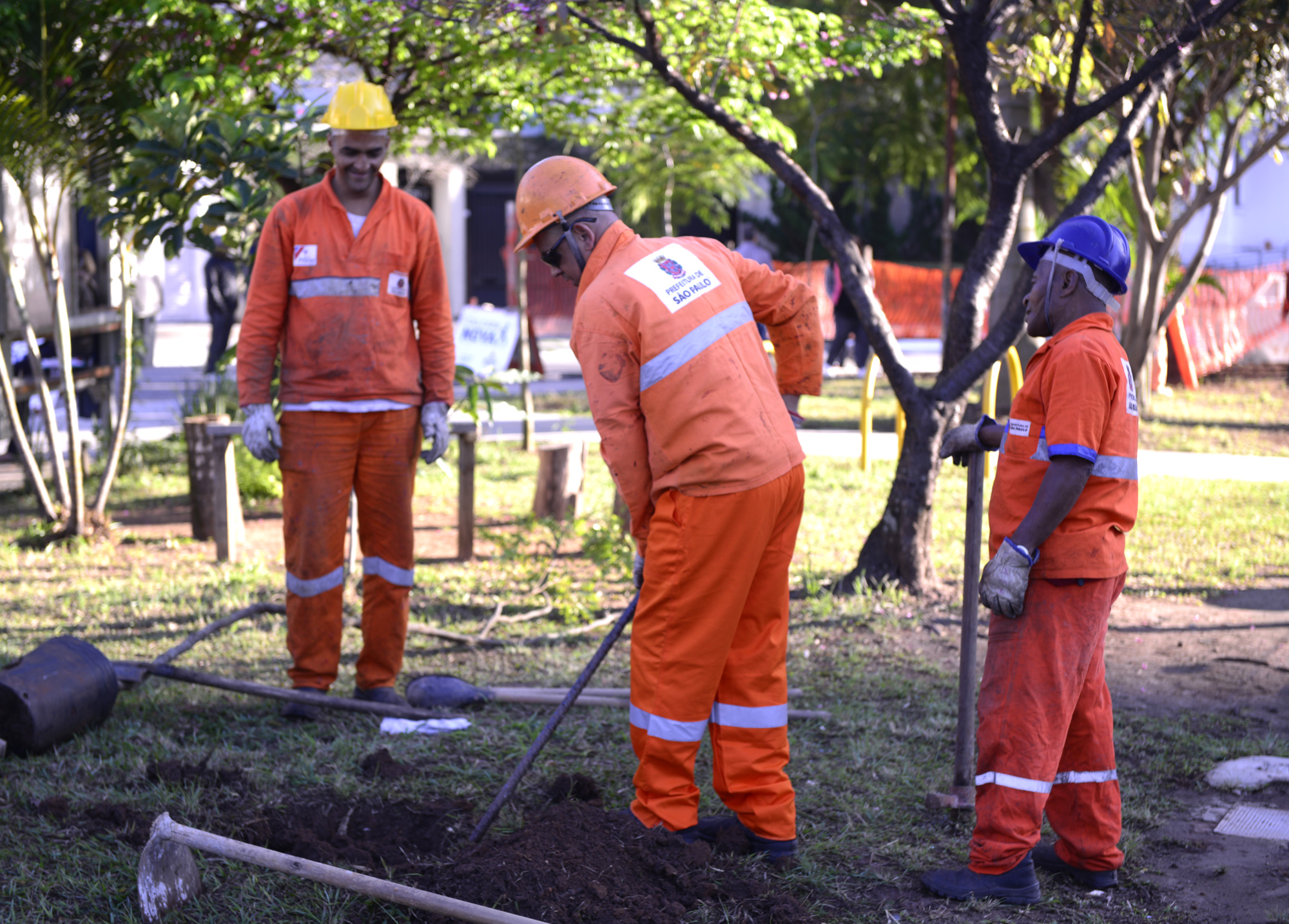 715578-Mutirão Mario Covas . Calçada Nova . Pacaembu
