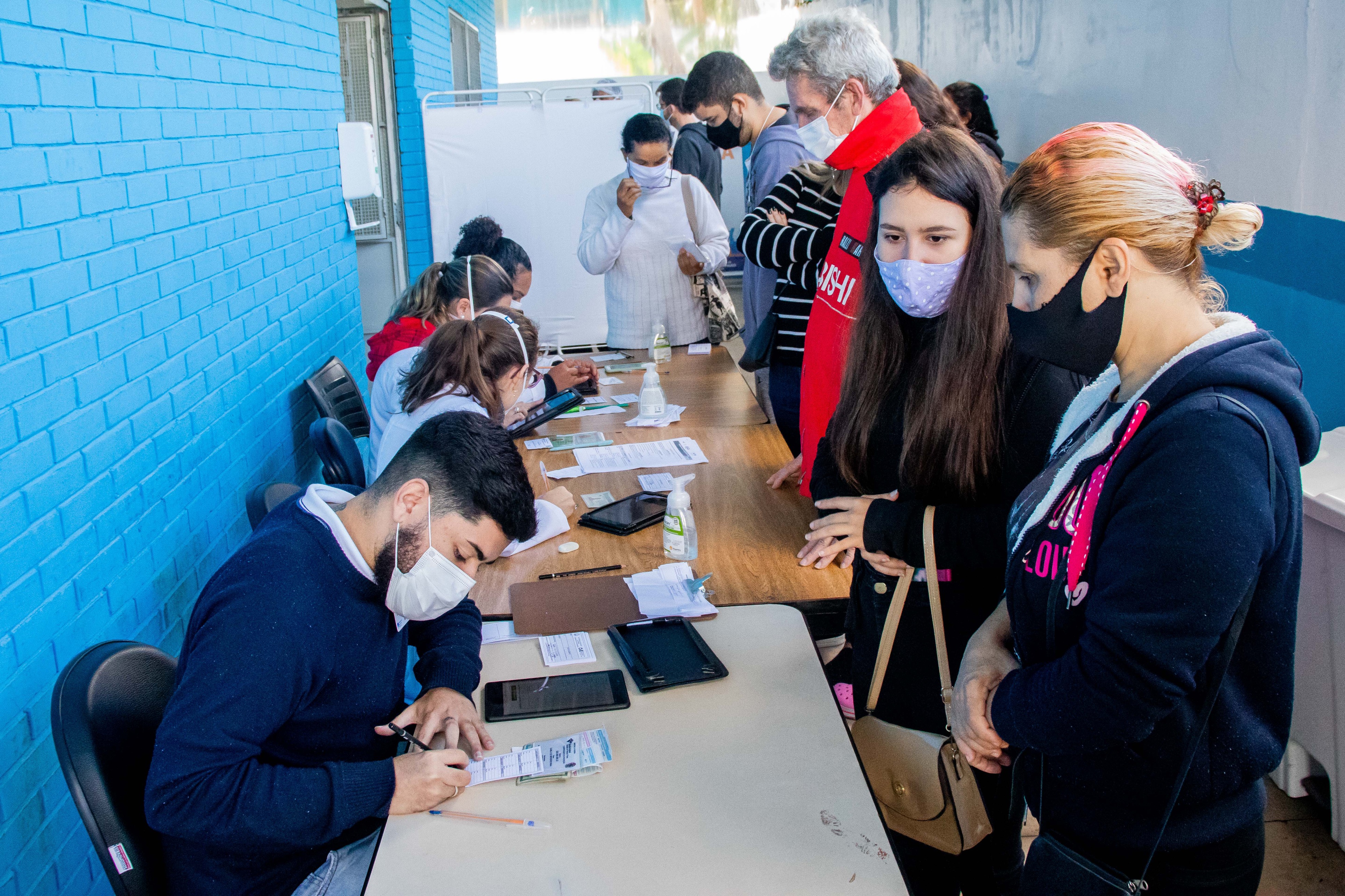 733423-Início da Vacinação contra a COVID-19 para Adolescentes de 15 a 17 anos