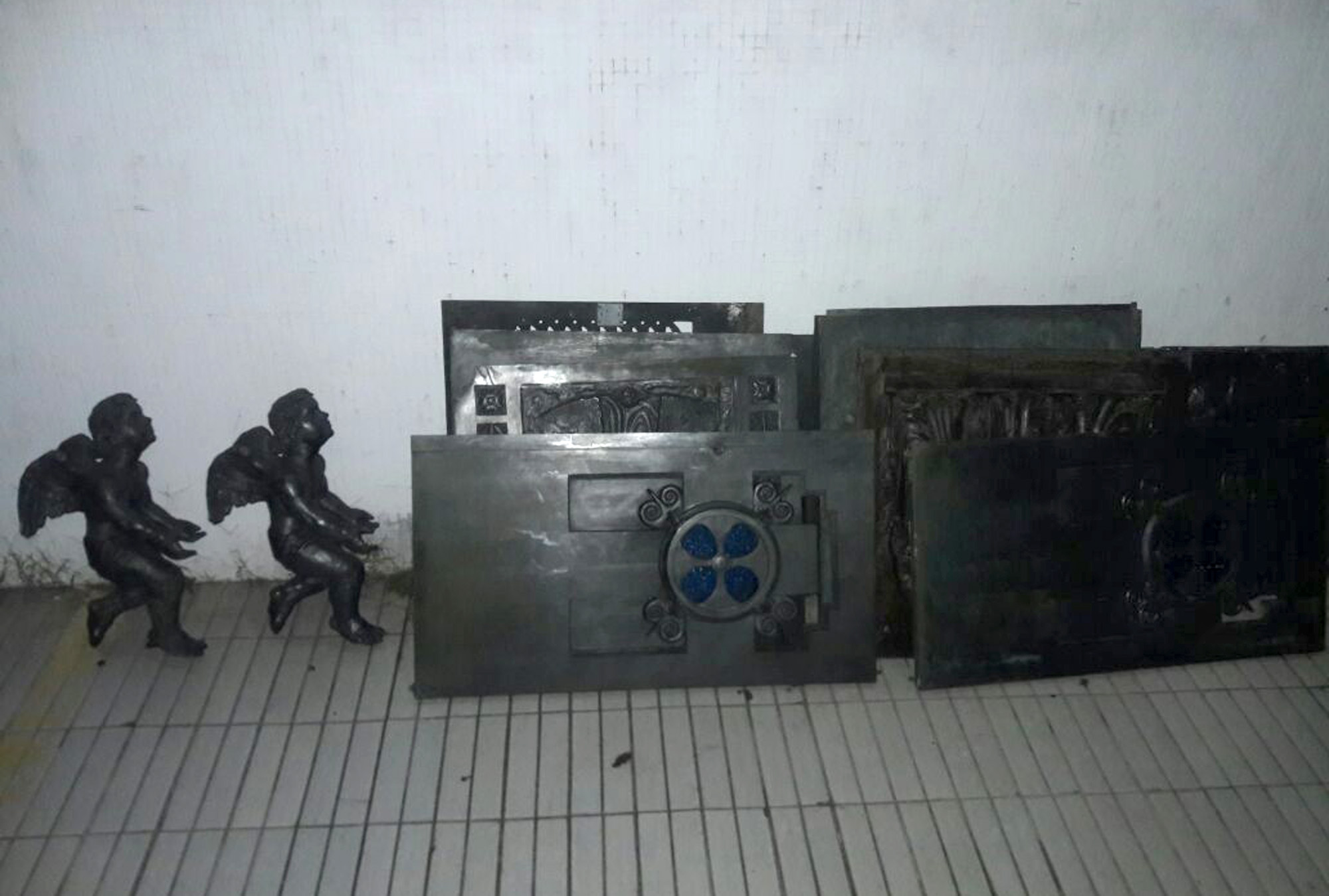 831180-Peças furtadas do Cemitério São Paulo e recuperadas pela GCM