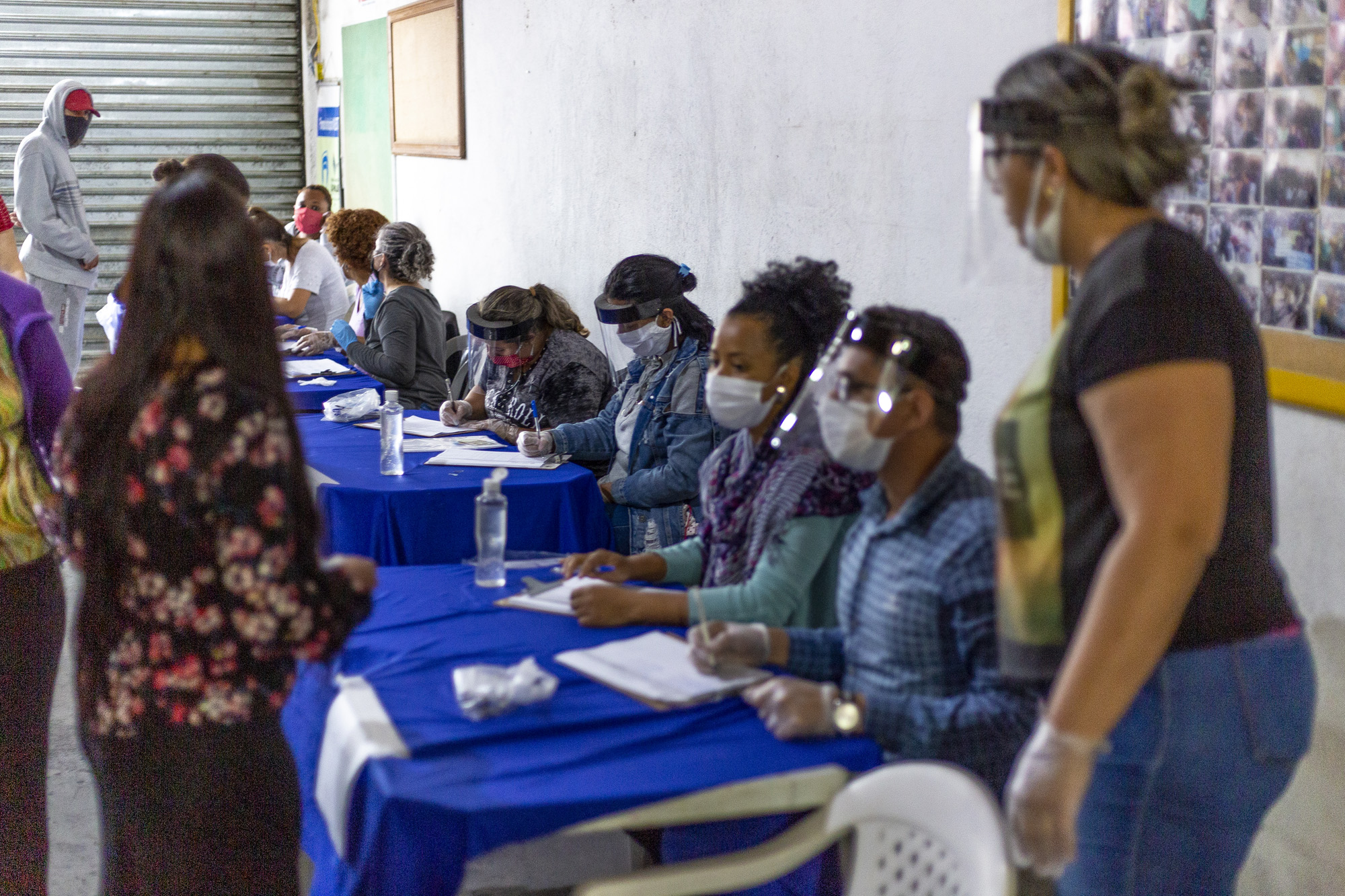 837451-Cidade Solidária faz Entrega de Cestas Básicas