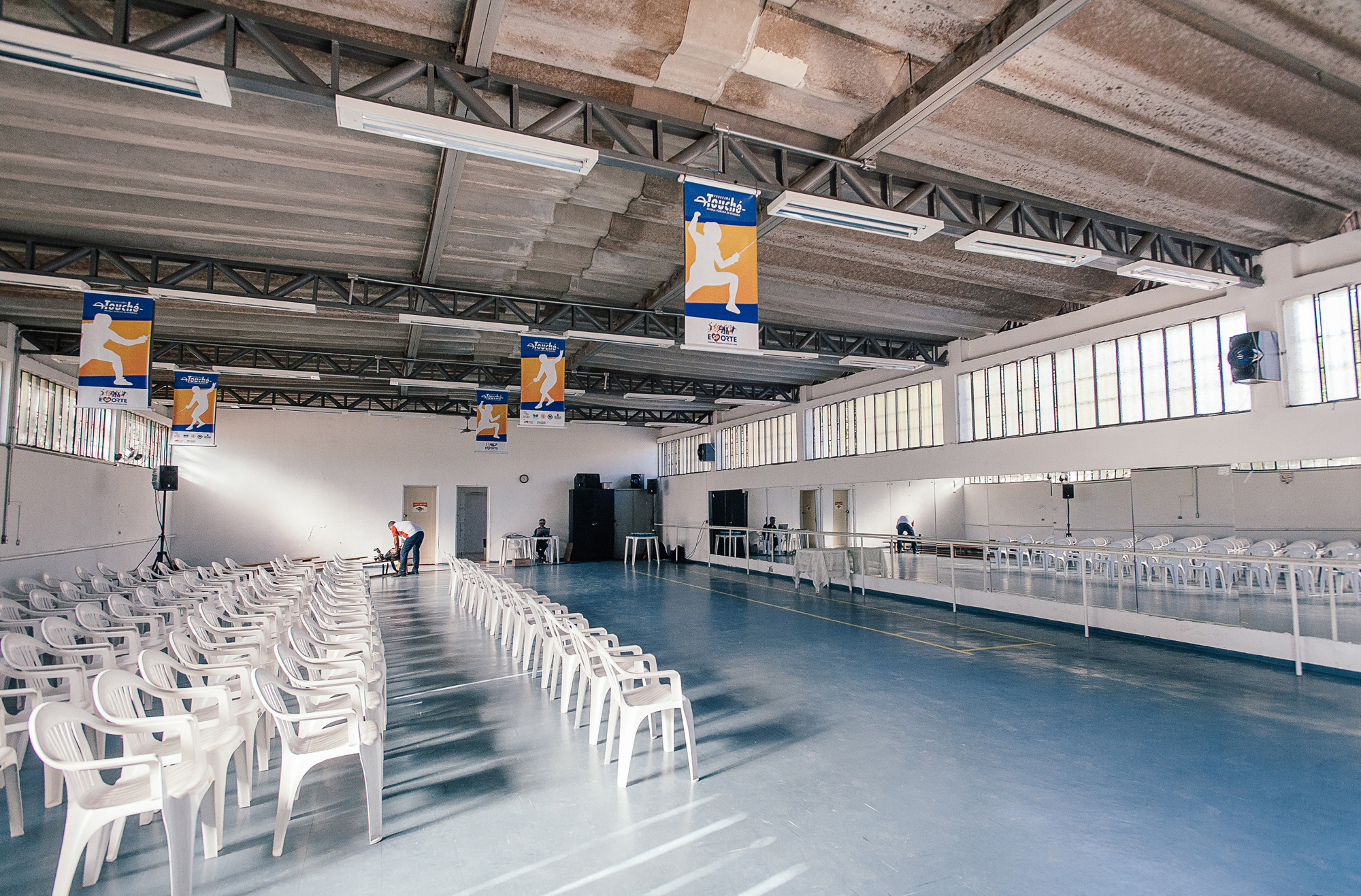 911578-Lançamento Touché - Escola Municipal de Esgrima