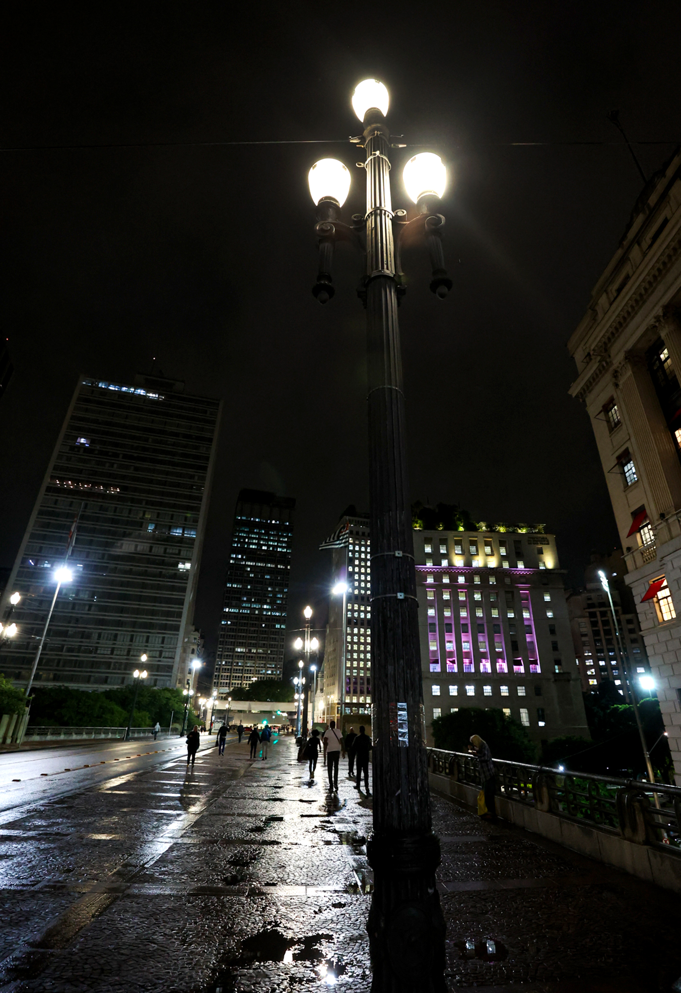 991219-Postes de Iluminação