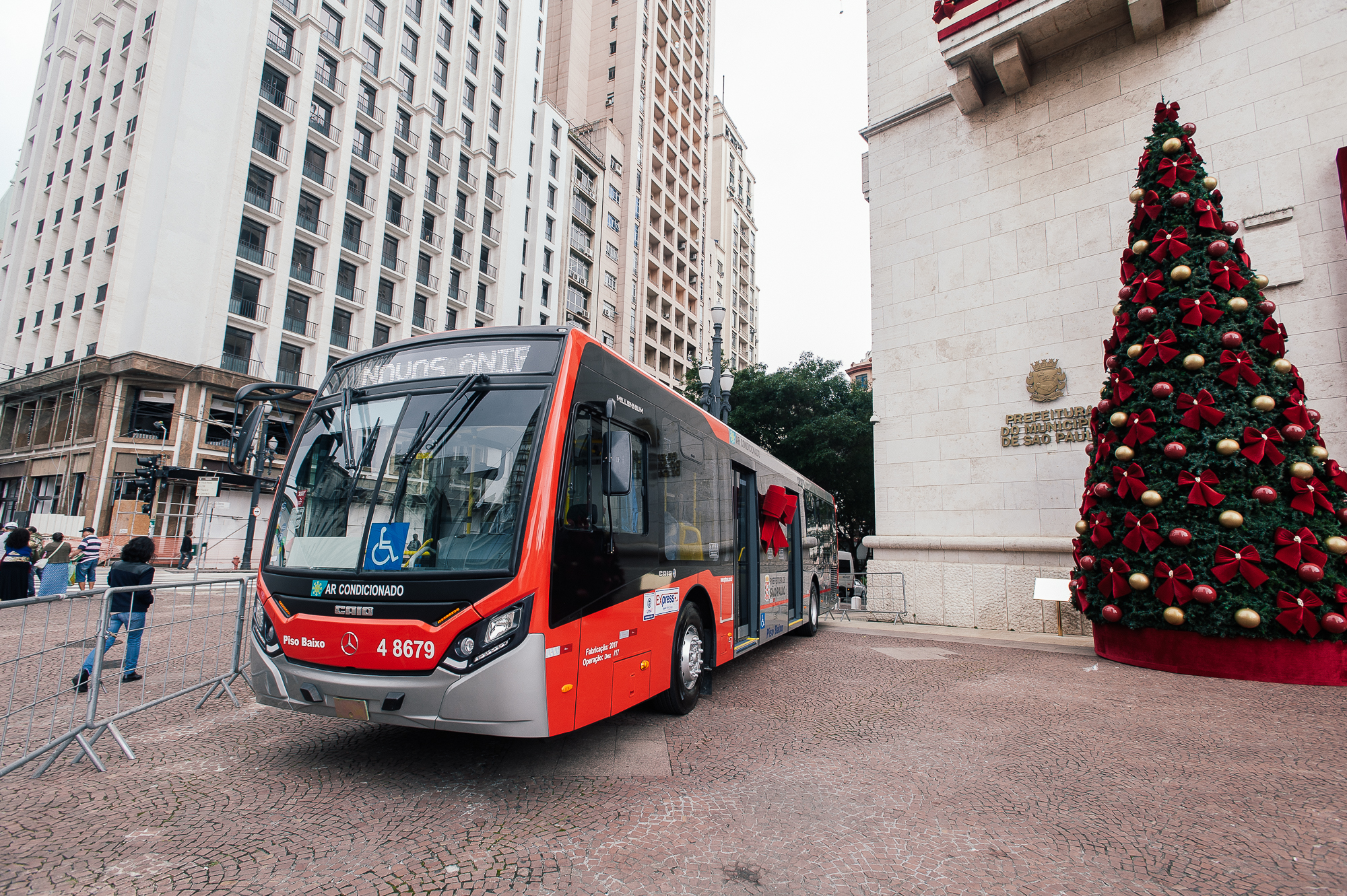 944955-Coletiva de imprensa para apresentação de 1000 NOVOS ÔNIBUS ENTREGUES À CIDADE EM 2017