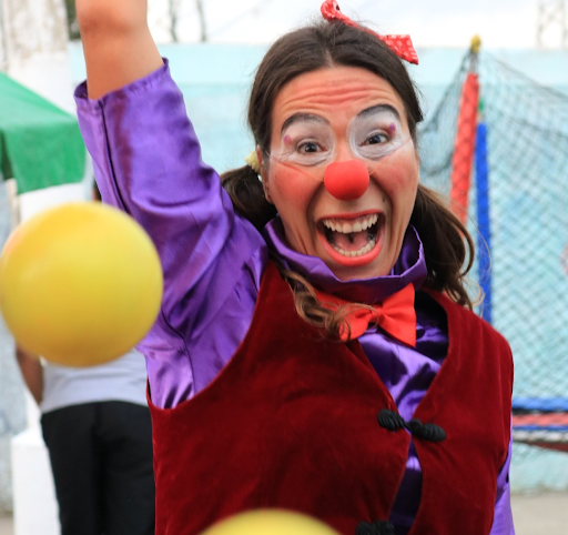 Troupe na rua - Especial dia das crianças - Psiu produções - Circo teatro Casa de Cultura São Rafael