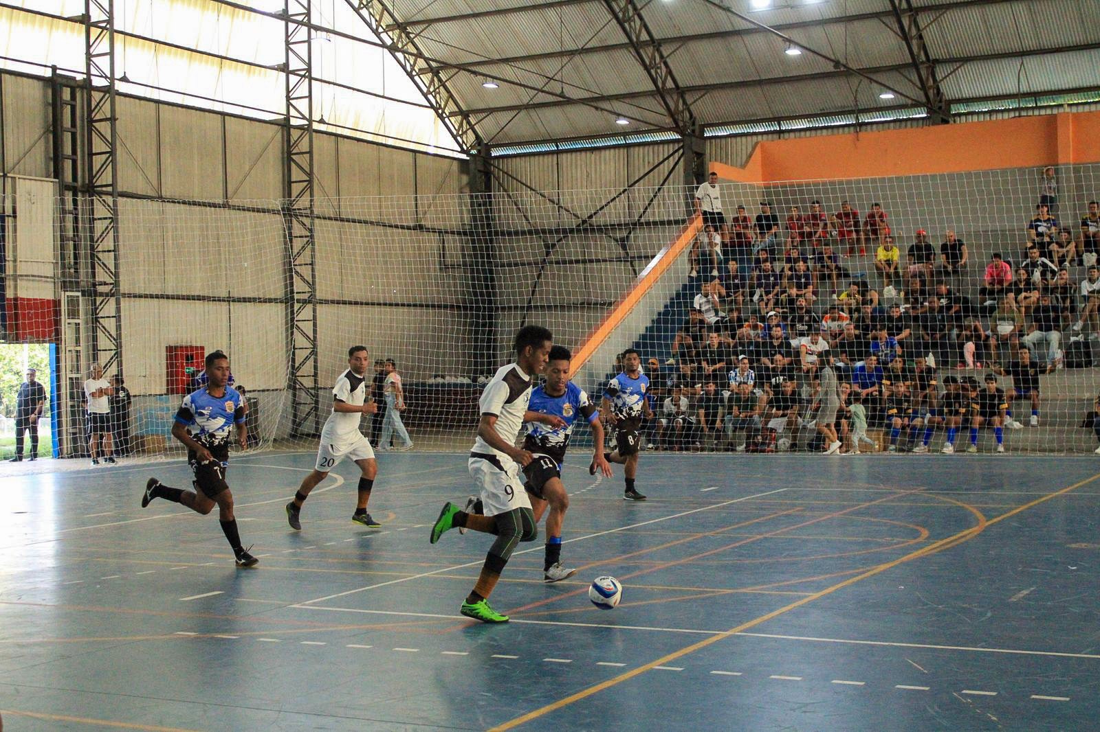Na imagem, atletas participantes da Copa Gospel.