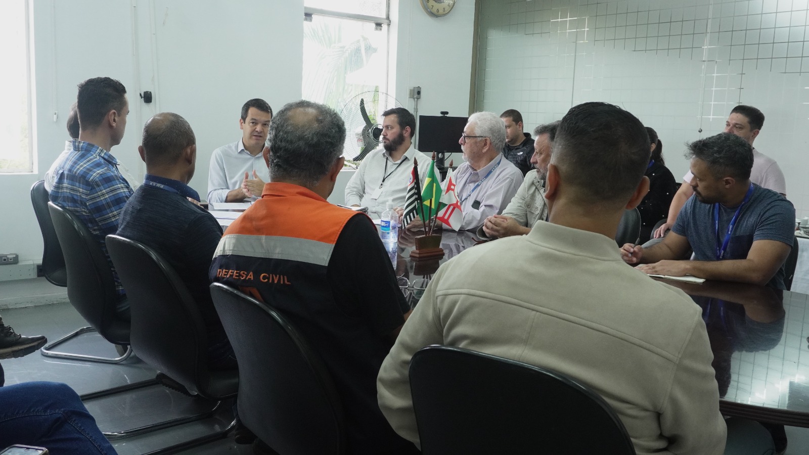 Reunião com funcionários da Subprefeitura Cidade Ademar e equipe da SMSUB.